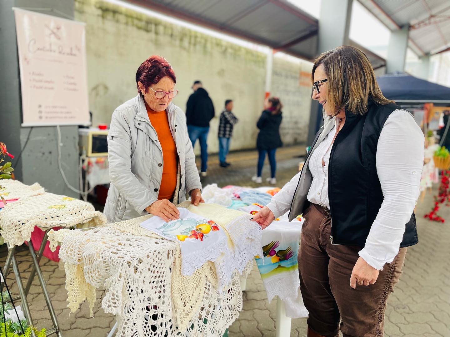 Feira de Artesanato e Agricultura Familiar de Taquara está ocorrendo na Rua Coberta