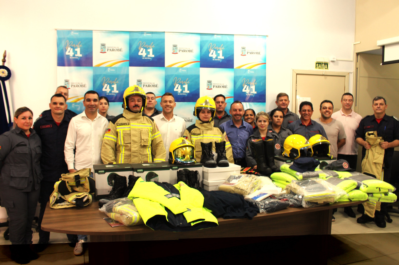 Bombeiros Voluntários de Parobé recebem novos equipamentos de proteção individual