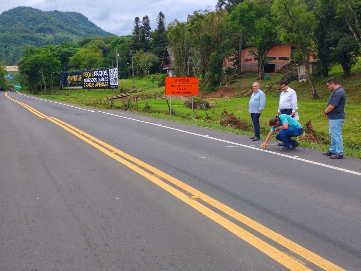 EGR irá realizar serviços para nivelar trecho do asfalto na ERS-115