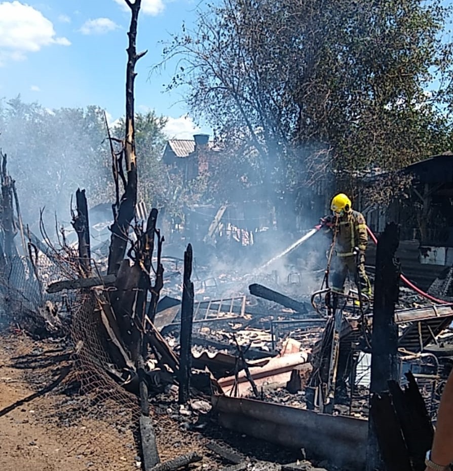 Quatro residências são destruídas após incêndio ocorrido em Taquara
