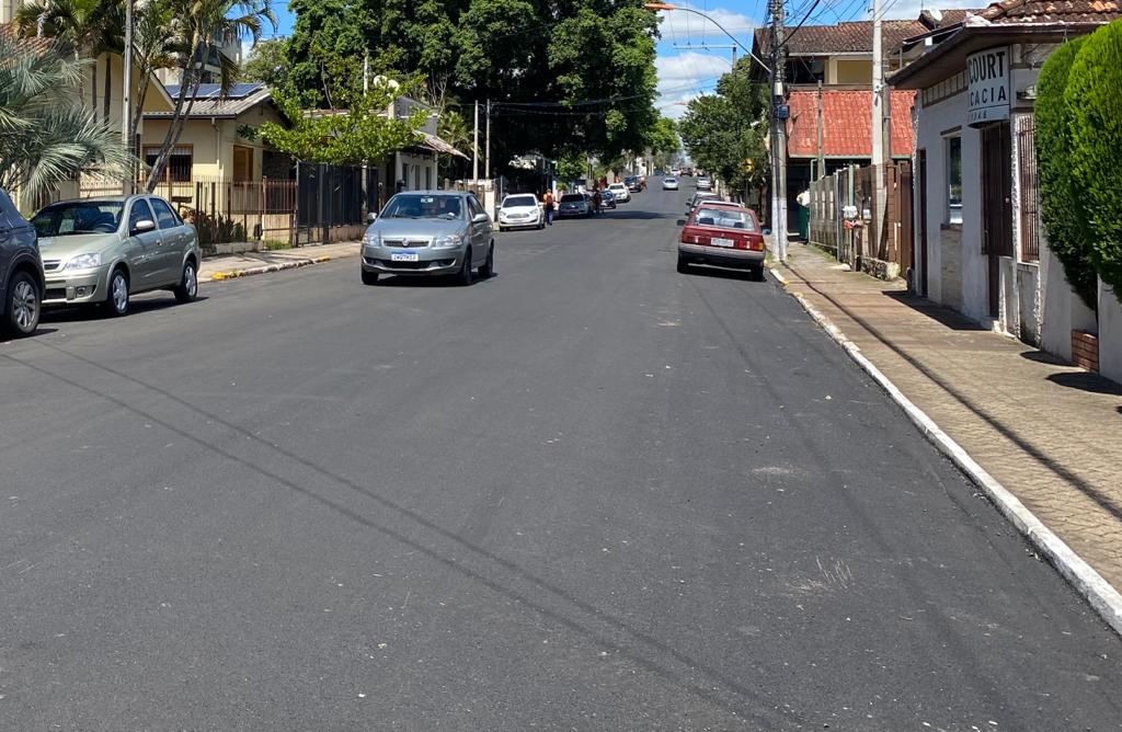 Recapeamento asfáltico da Rua Federação é finalizado em Taquara
