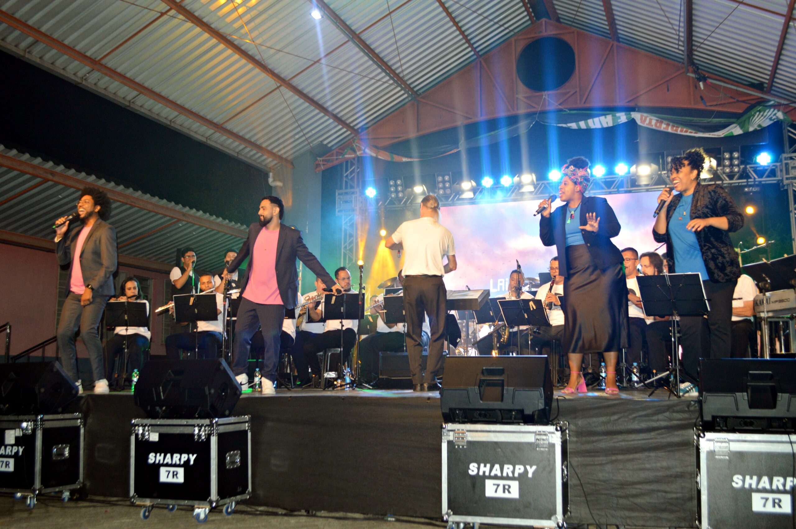 Orquestra Eintracht encanta visitantes no último dia da Feira Literária de Taquara