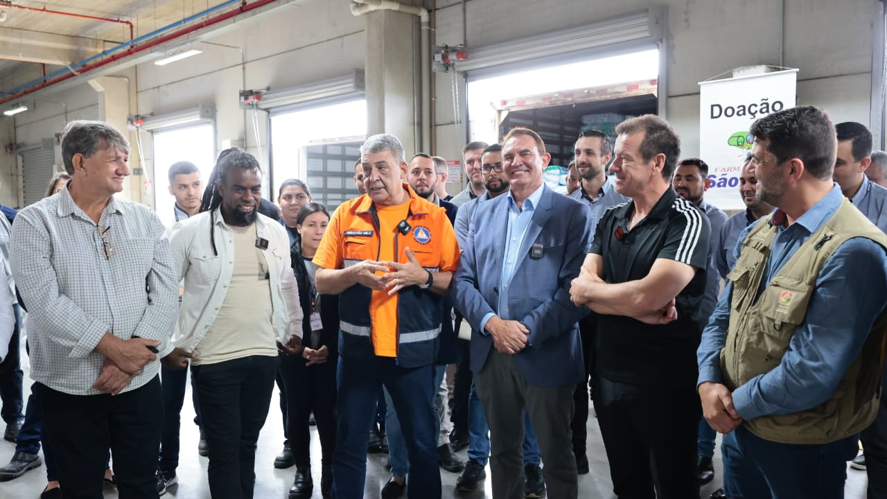 Rede de Farmácias São João doa mais de 50 mil produtos para vítimas das enchentes