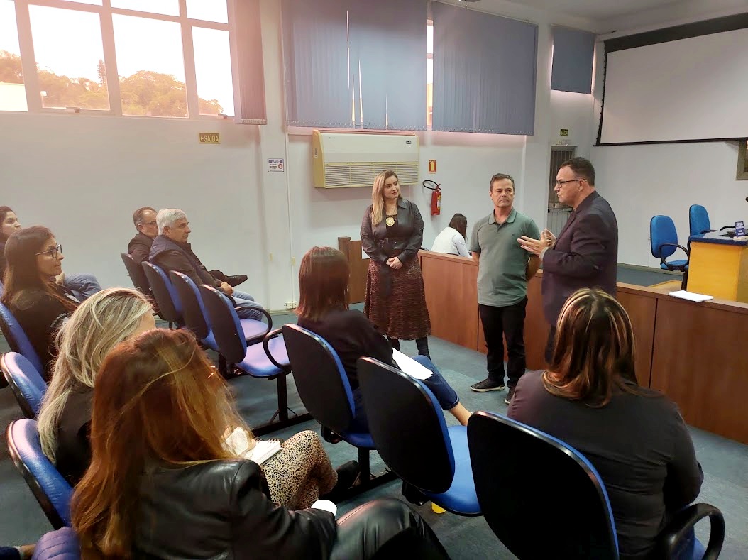 Agentes da Polícia Civil de Taquara participam de capacitação sobre mulheres vítimas de violência