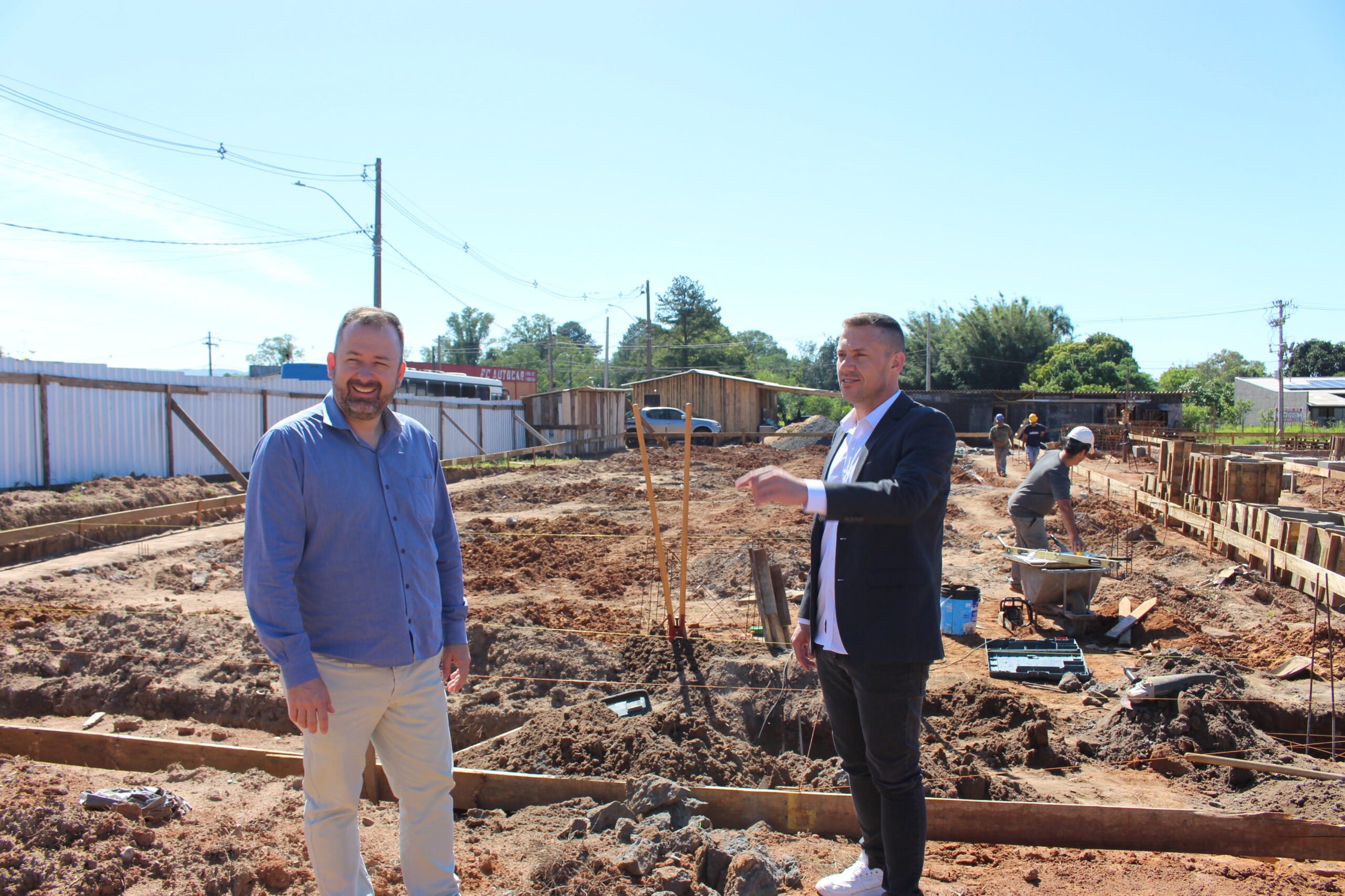 Prefeito de Parobé acompanha início das obras da nova escola de Educação Infantil do município
