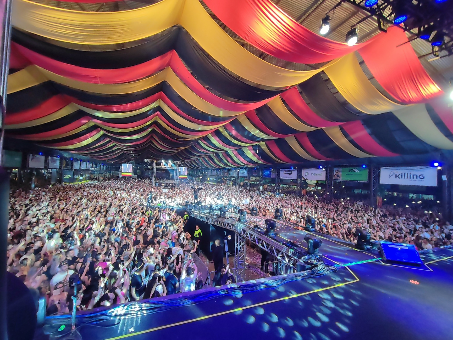 34ª Oktoberfest de Igrejinha chega ao fim com parque lotado