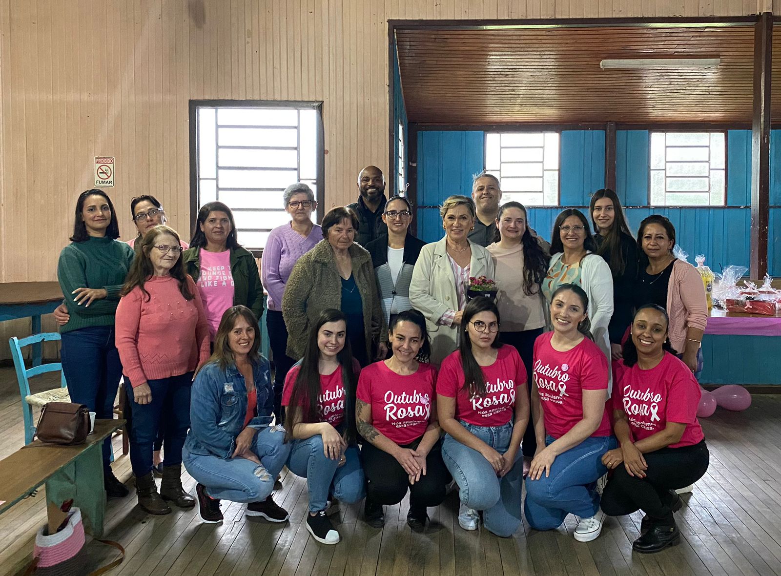 Secretaria de Saúde realiza evento alusivo à campanha Outubro Rosa no interior de Taquara