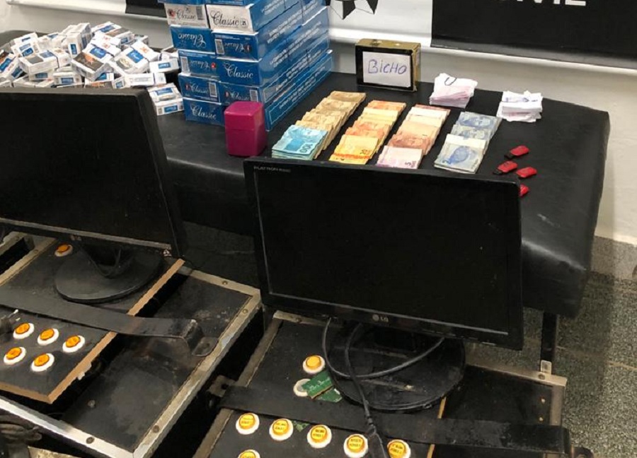 Polícia Civil apreende cinco máquinas caça-níqueis em Rolante