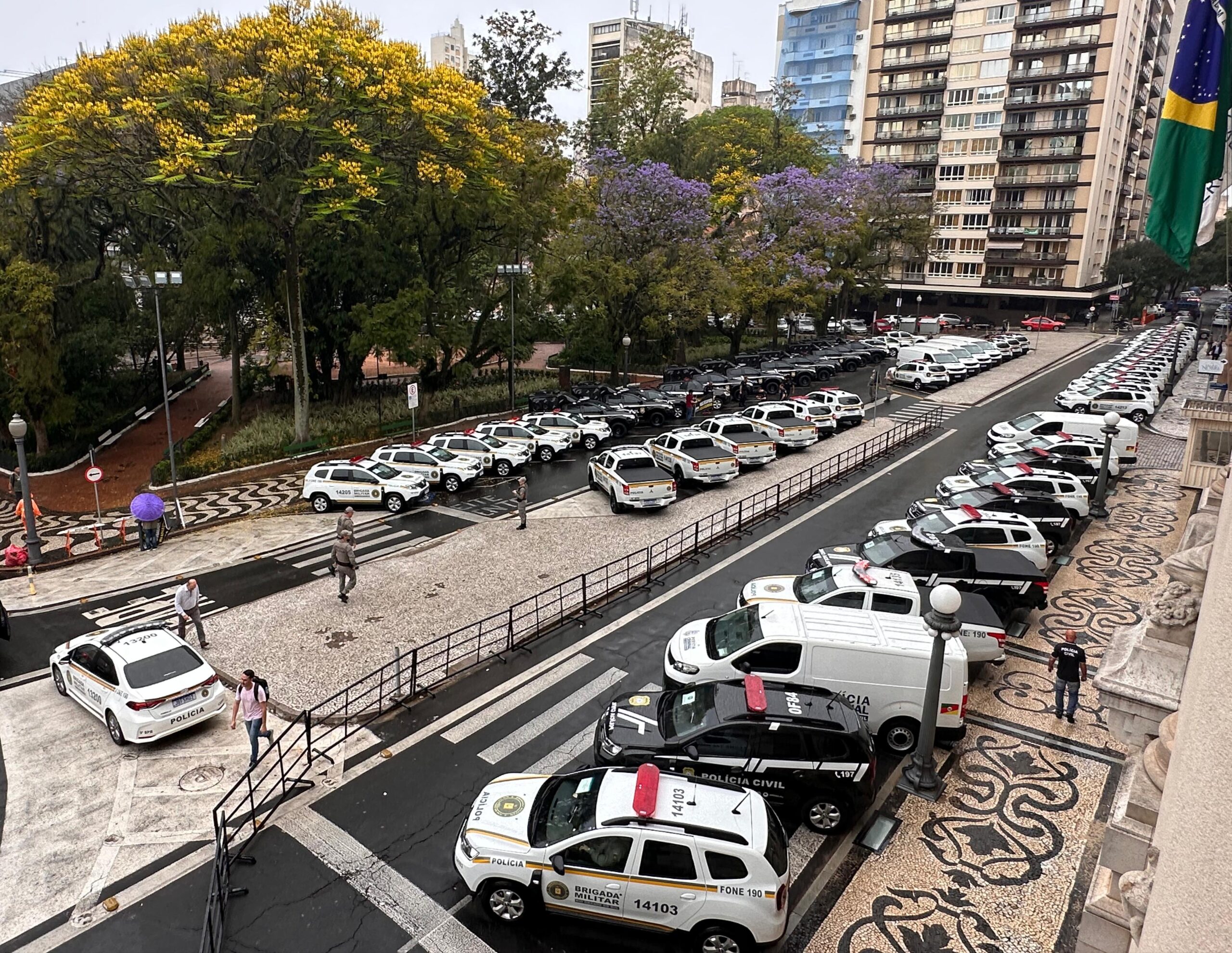 Governo do Estado entrega viaturas blindadas para a Brigada Militar de Taquara e Três Coroas