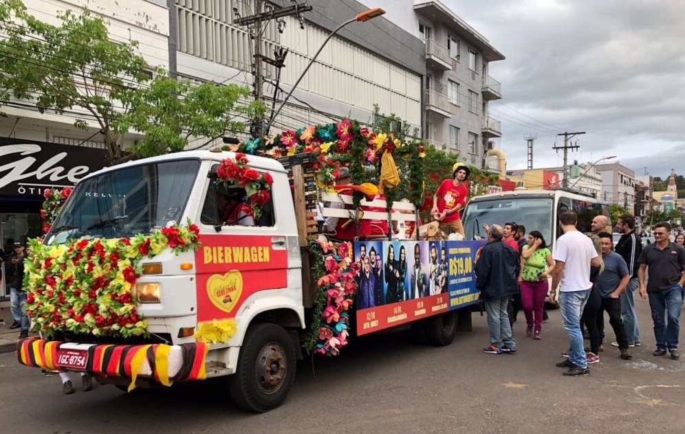 Carreata do Chopp da 34ª Oktoberfest de Igrejinha percorre cidades do Paranhana nesta quinta-feira