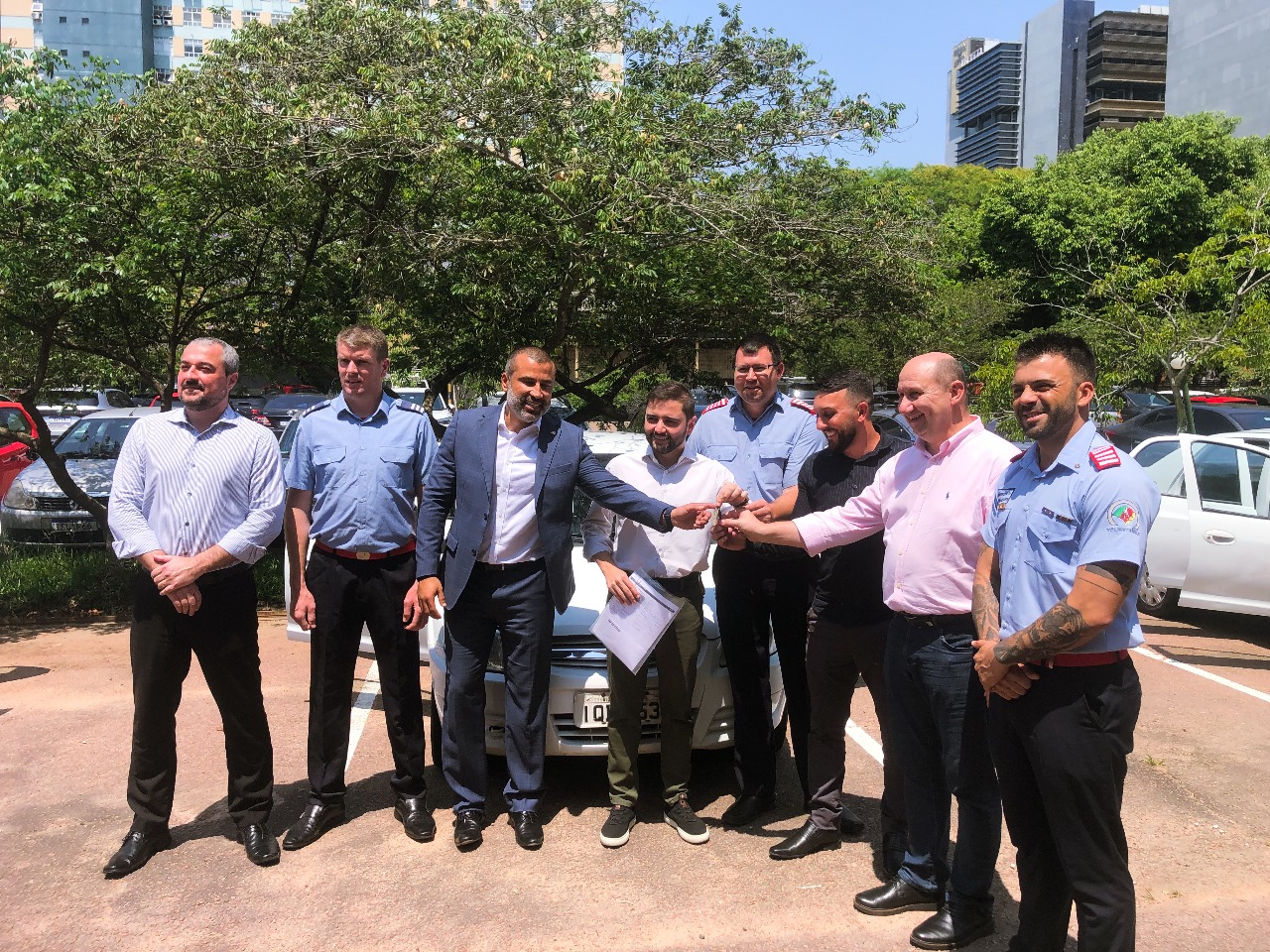 Prefeitura de Riozinho recebe veículo do Governo do Estado para o Corpo de Bombeiros Voluntários