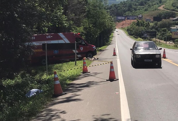 Homem é atropelado e morto na ERS-115 em Igrejinha após suspeita de furto a residência em Três Coroas
