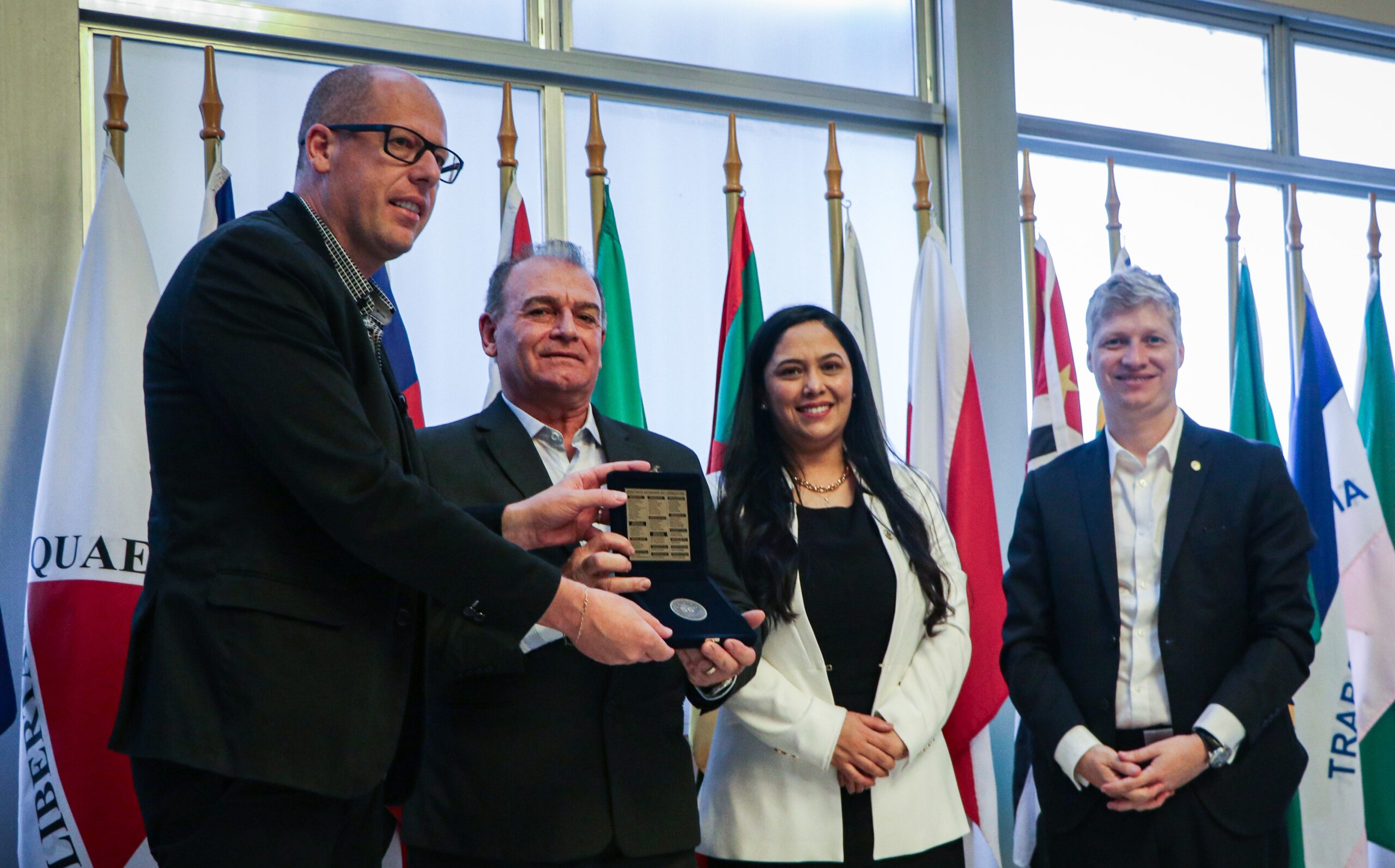 Sicredi Caminho das Águas é homenageada na Assembleia Legislativa 