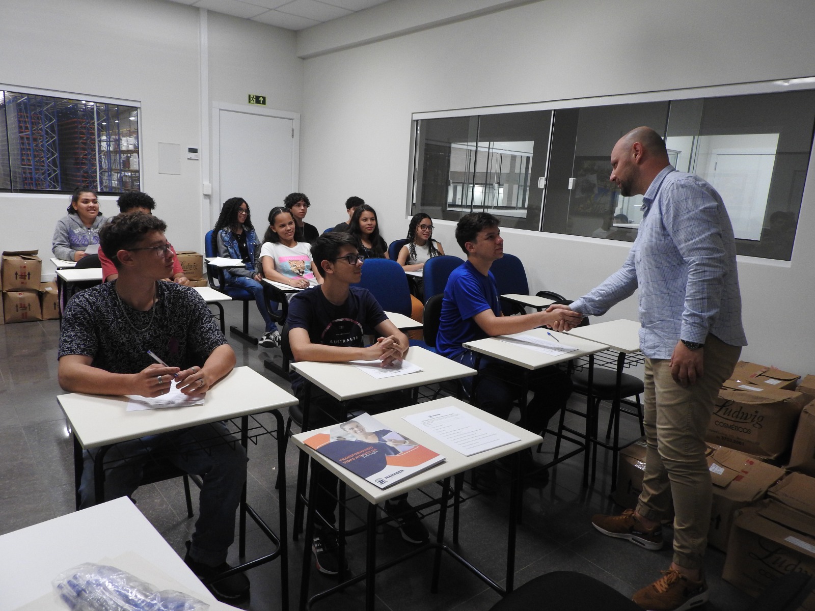 Rede de Farmácias São João desenvolve Programa Jovem Empreendedor Instituto Manager