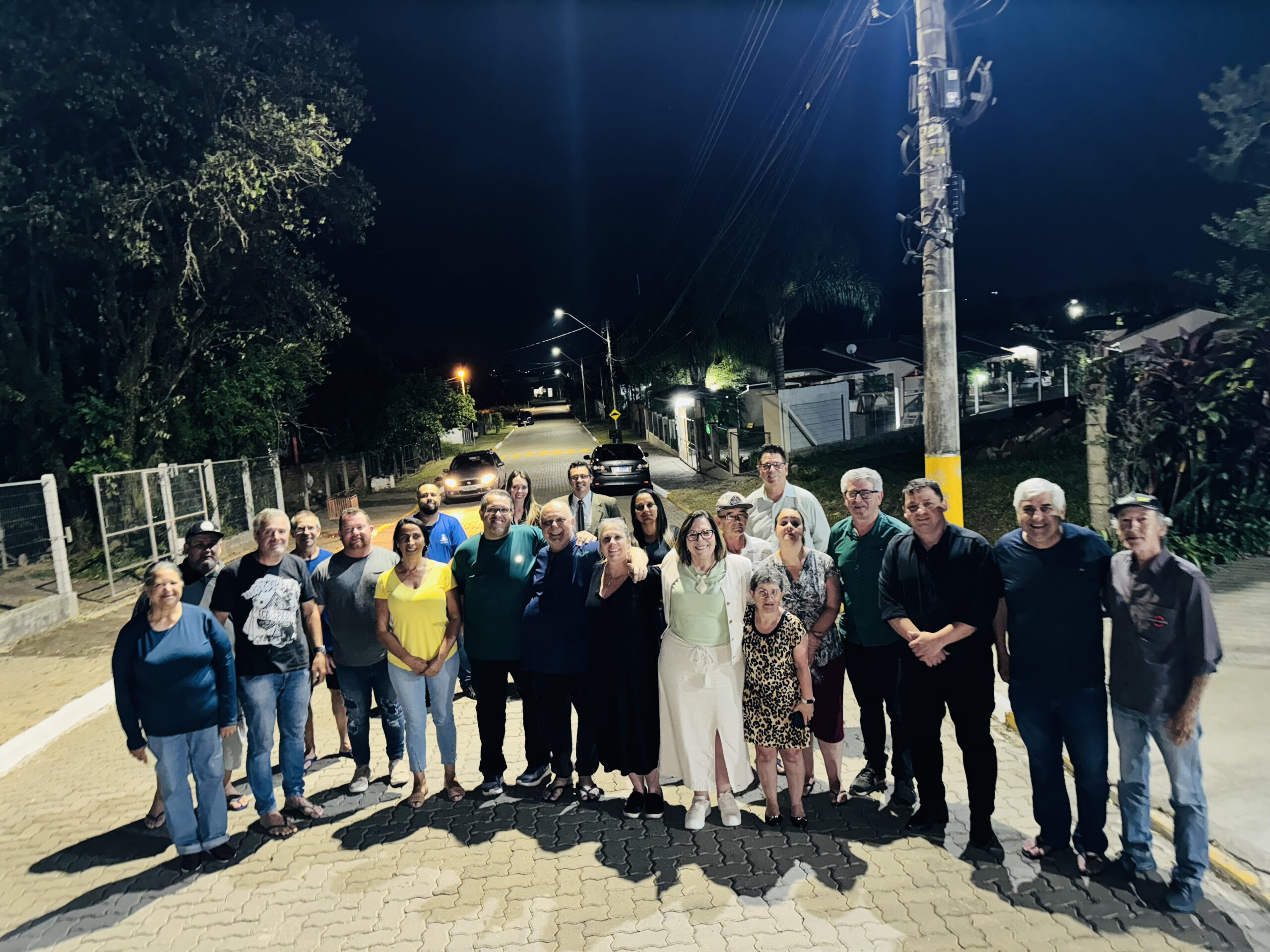 Pavimentação da Rio Branco é entregue à comunidade do Bairro Santa Maria em Taquara