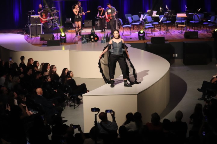 Rock and Roll foi o tema central das criações dos alunos de Design da Faccat no Ouse 2023