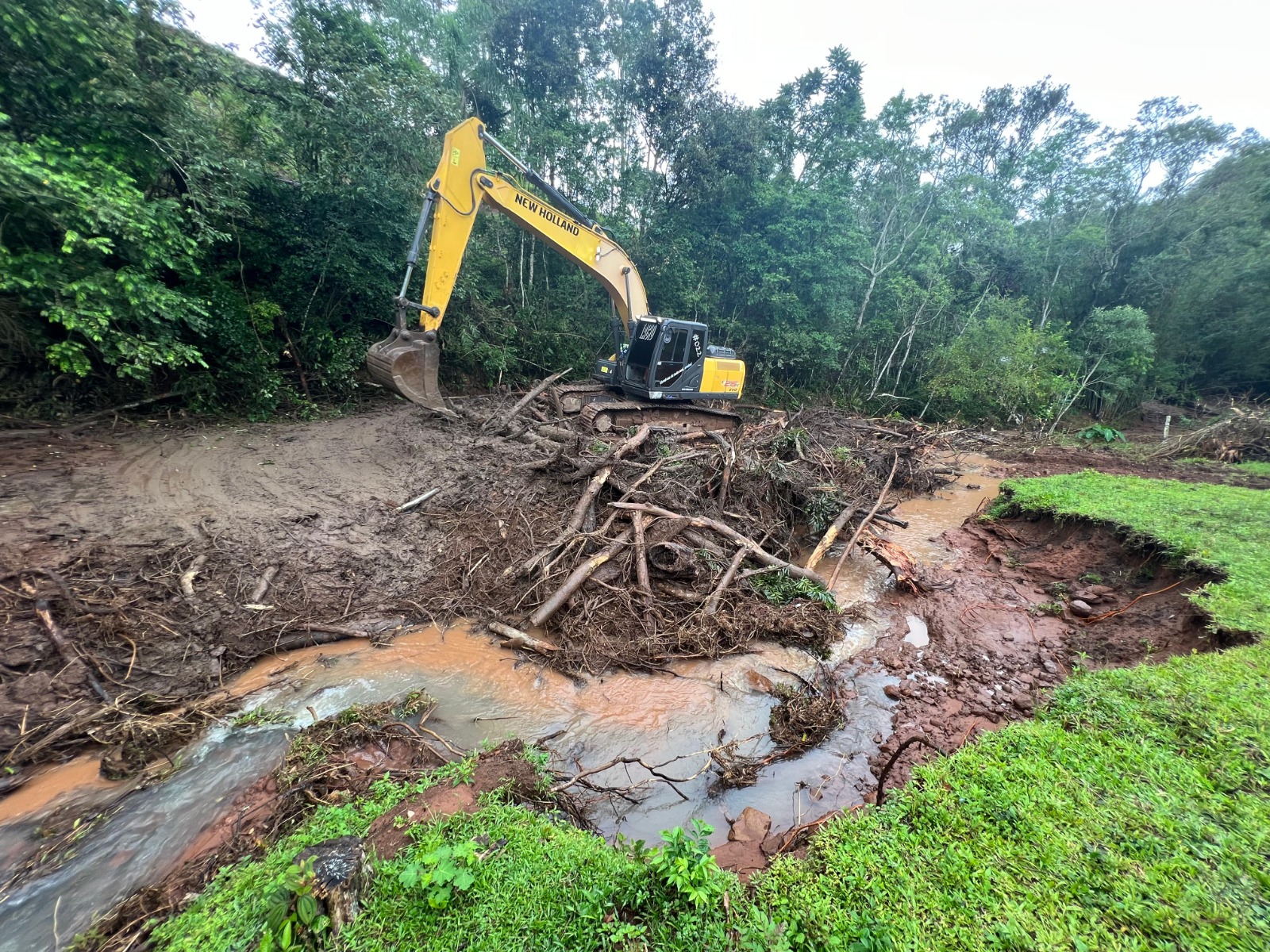 Deslizamentos de terra atingem Igrejinha após fortes chuvas de novembro