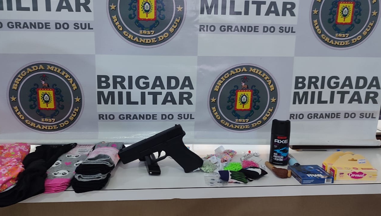 Jovem é presa e dois adolescentes são apreendidos por furtos ao comércio em Três Coroas