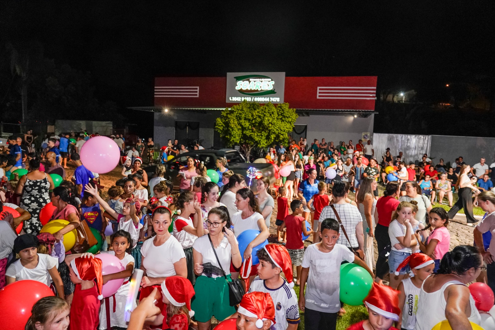 Distrito de Padilha recebe apresentações do Natal Mágico de Taquara