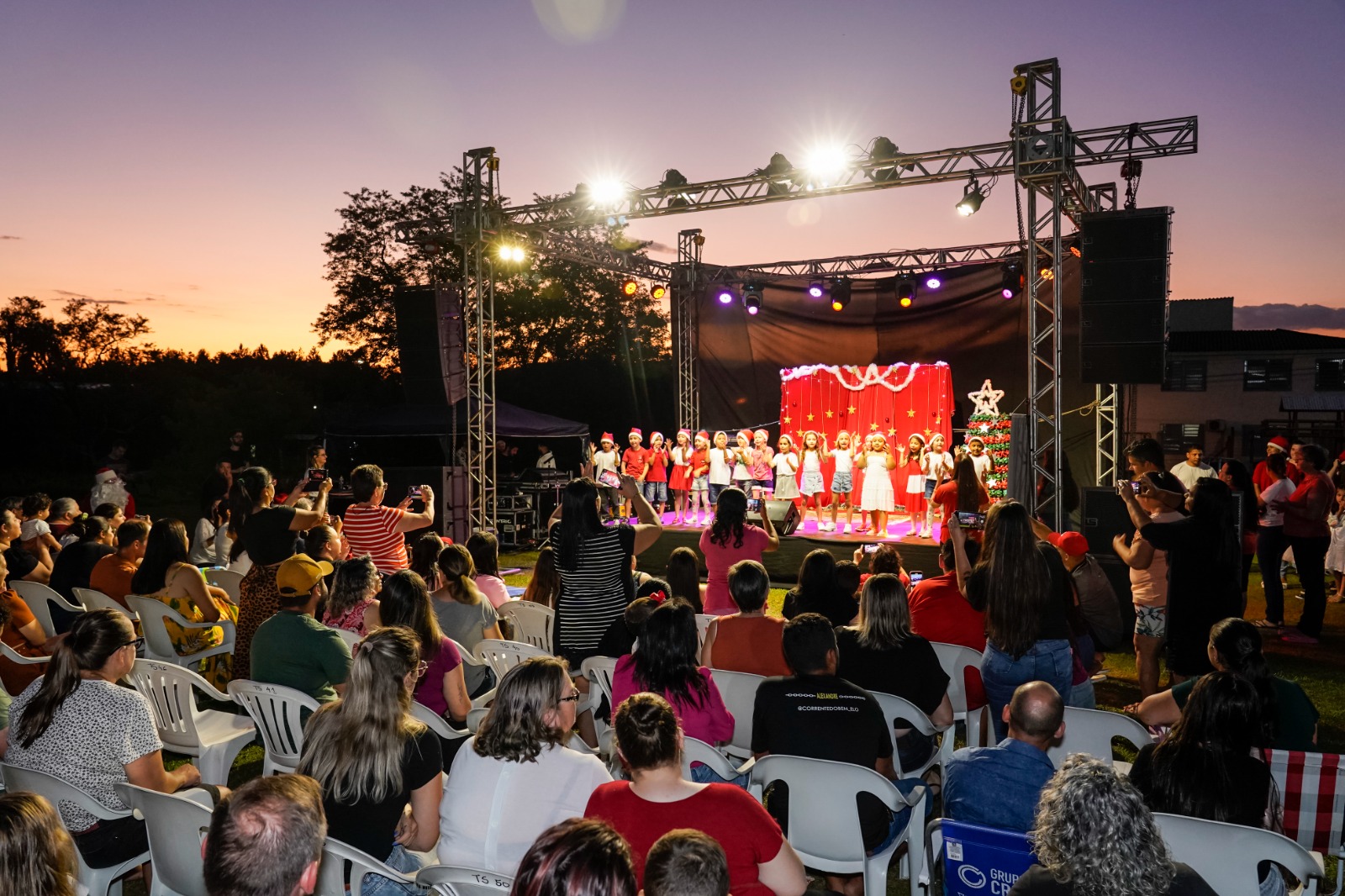 Bairro Eldorado recebe programação do Natal Mágico de Taquara