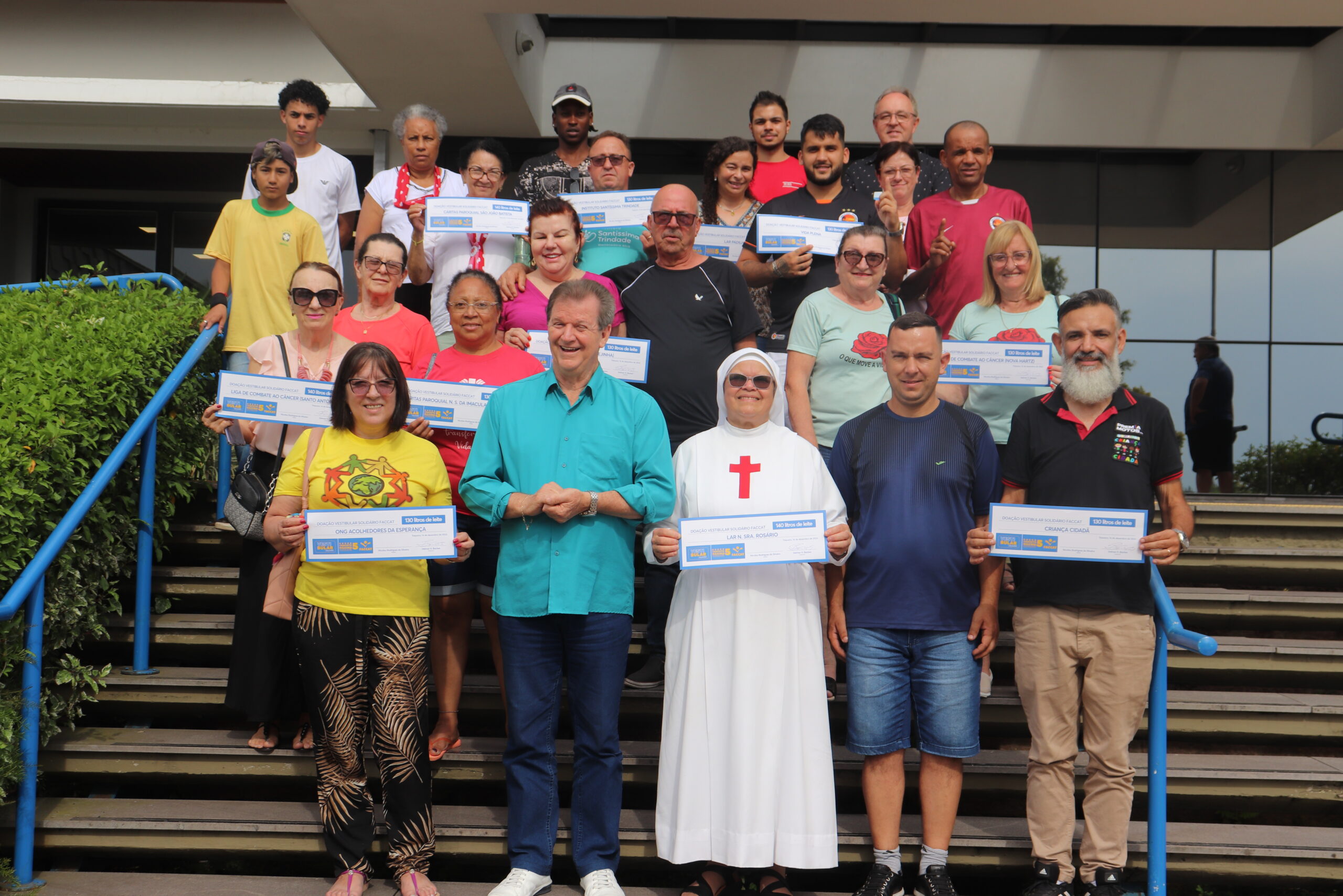 Faccat repassa litros de leite arrecadados durante duas últimas edições do vestibular