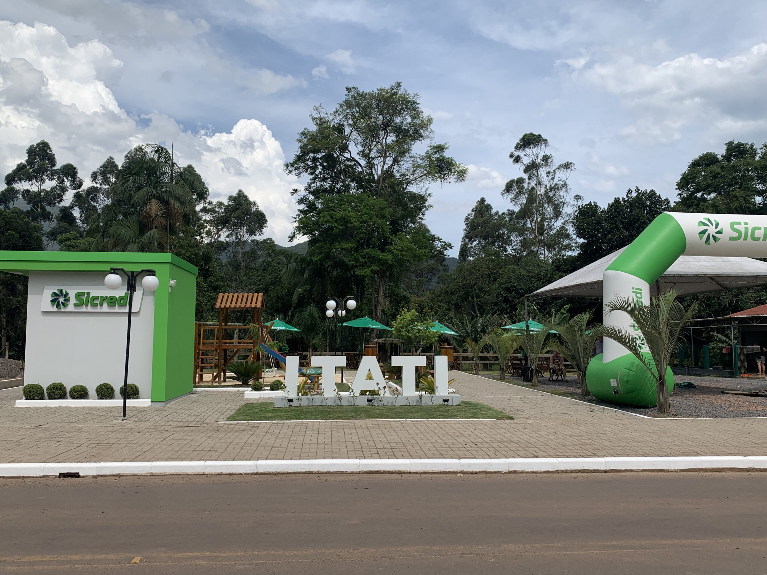 Sicredi Caminho das Águas transforma praça em opção de lazer para moradores de Itati