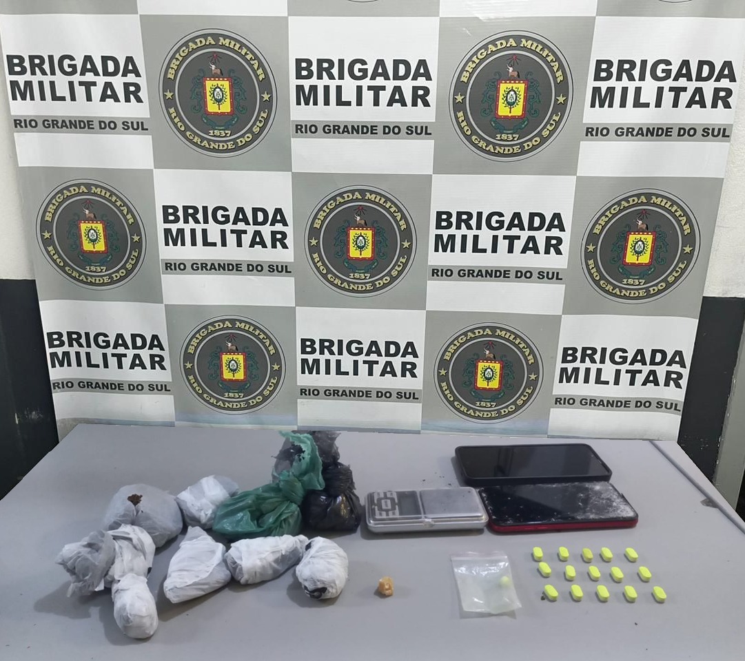 Adolescentes são apreendidos e homem é preso por tráfico de drogas em Igrejinha