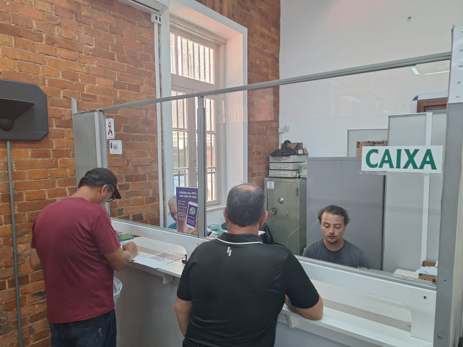 Prefeitura de Taquara divulga maneiras para retirar guias do IPTU 2024 sem sair de casa