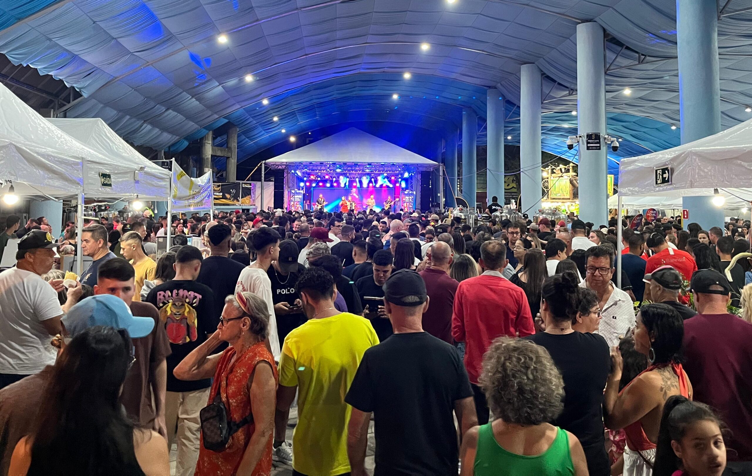 Festa da Melancia de Parobé reúne cerca de 15 mil pessoas em seu primeiro final de semana