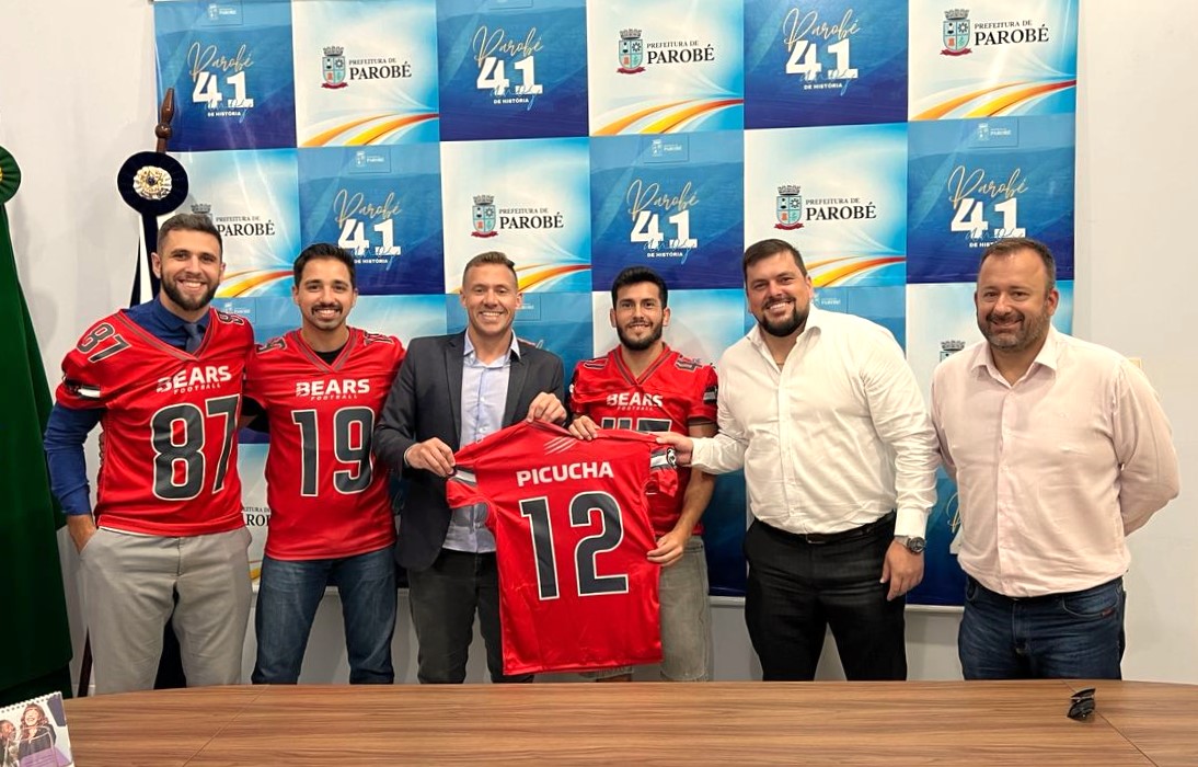 Prefeito de Parobé recebe visita da equipe Bears Futebol Americano