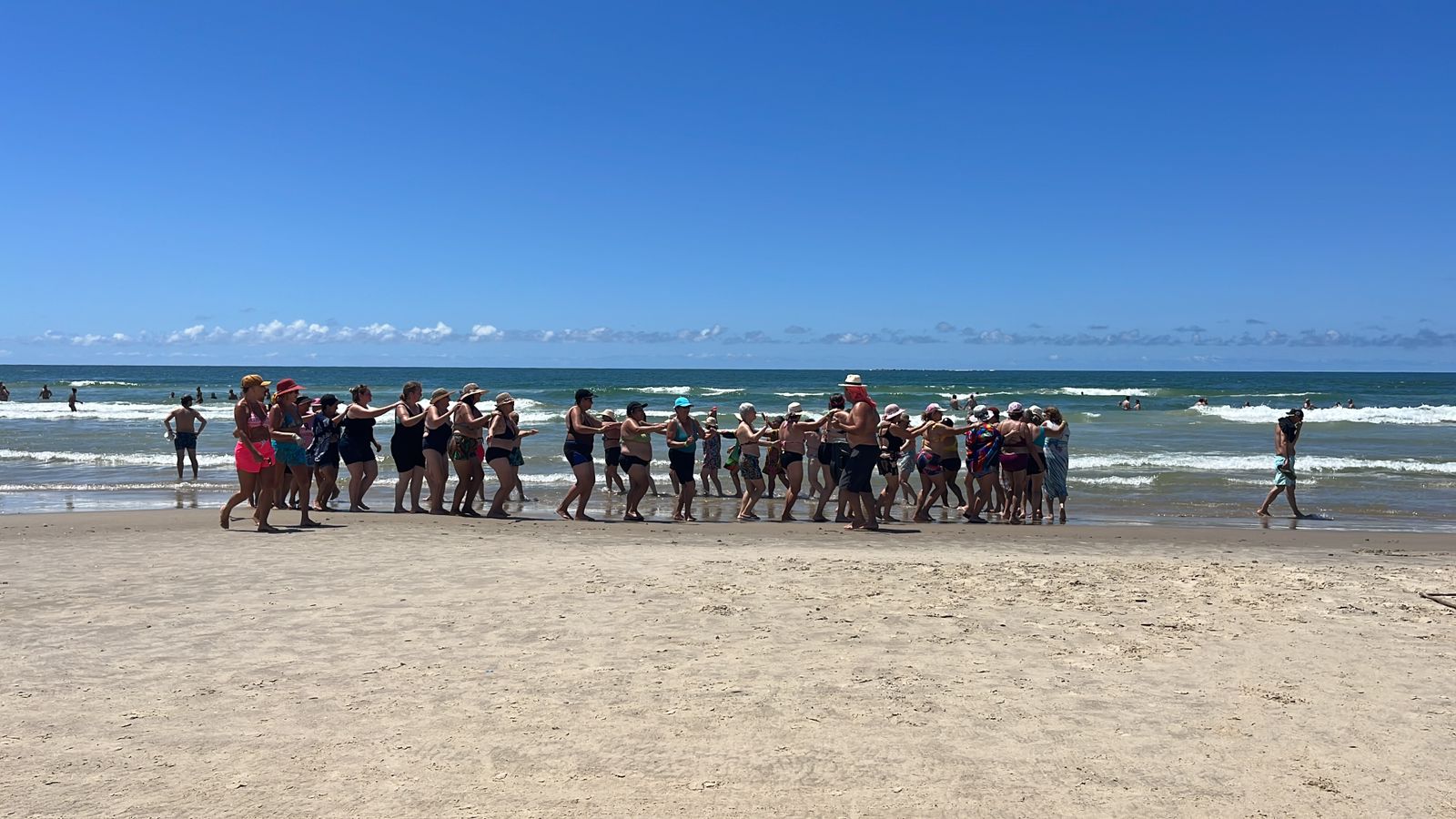 Prefeitura de Parobé leva 164 integrantes dos grupos de Hiperdia para um passeio em Torres