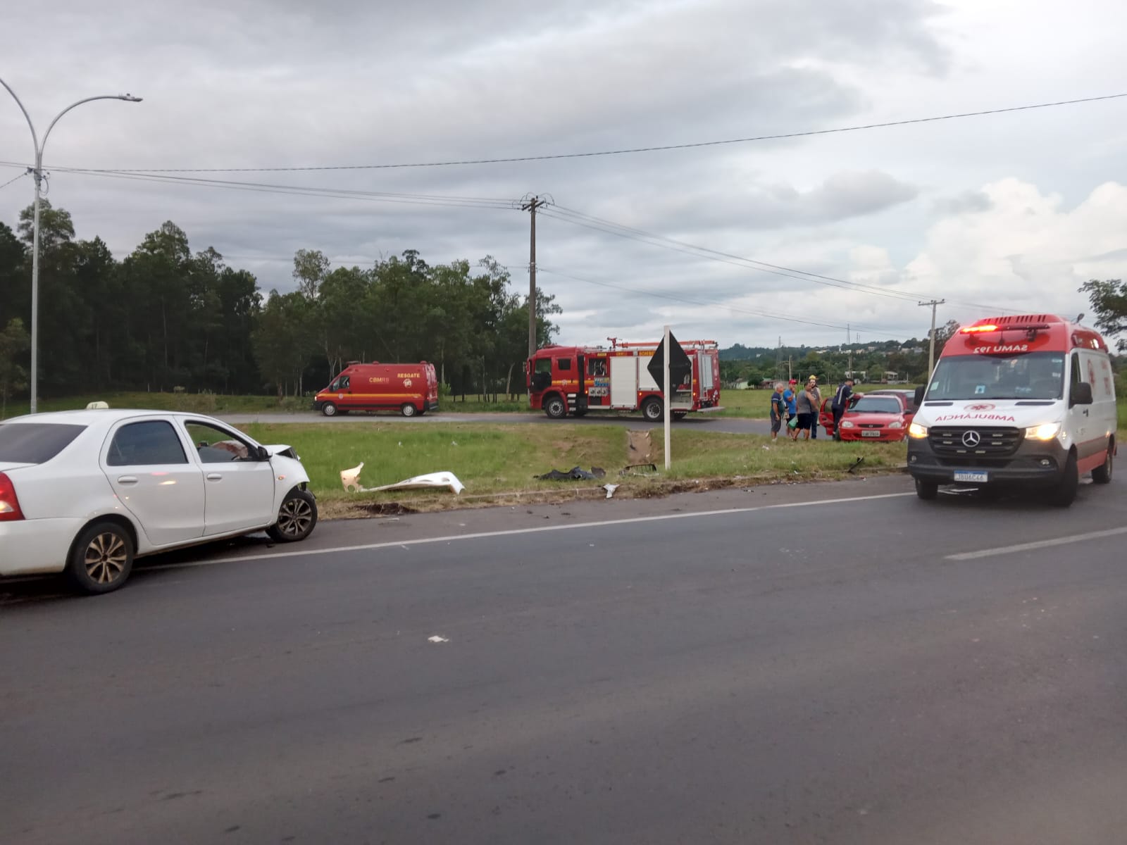 Colisão entre dois veículos é registrada na ERS-239, em Parobé