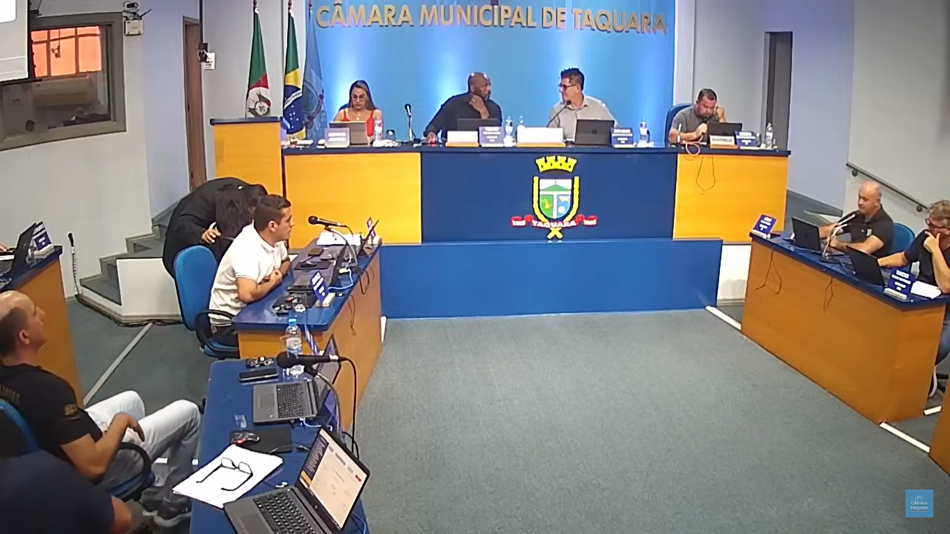 Câmara aprova salários de prefeito, vice e vereadores de Taquara a partir de 2025