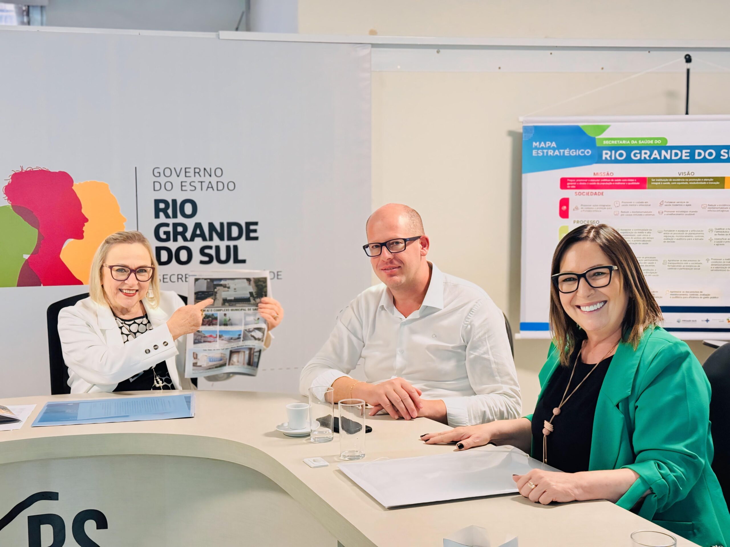 Projeto de ampliação da Nefrologia do hospital de Taquara é apresentado à secretária Estadual da Saúde