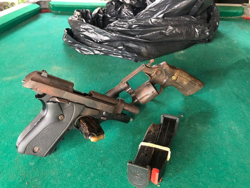 Polícia Civil realiza operação contra o tráfico e prende cinco pessoas em Porto Alegre e Taquara