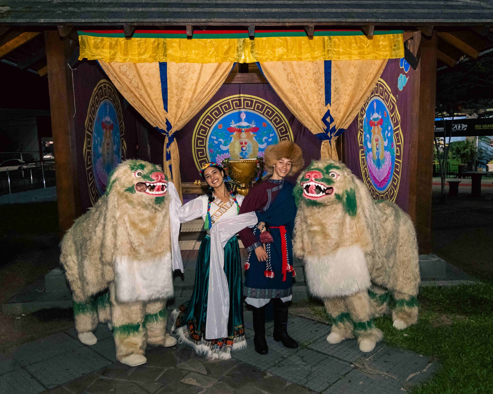 Três Coroas recebe cerca de cinco mil pessoas para celebrar a chegada do Ano Novo Tibetano