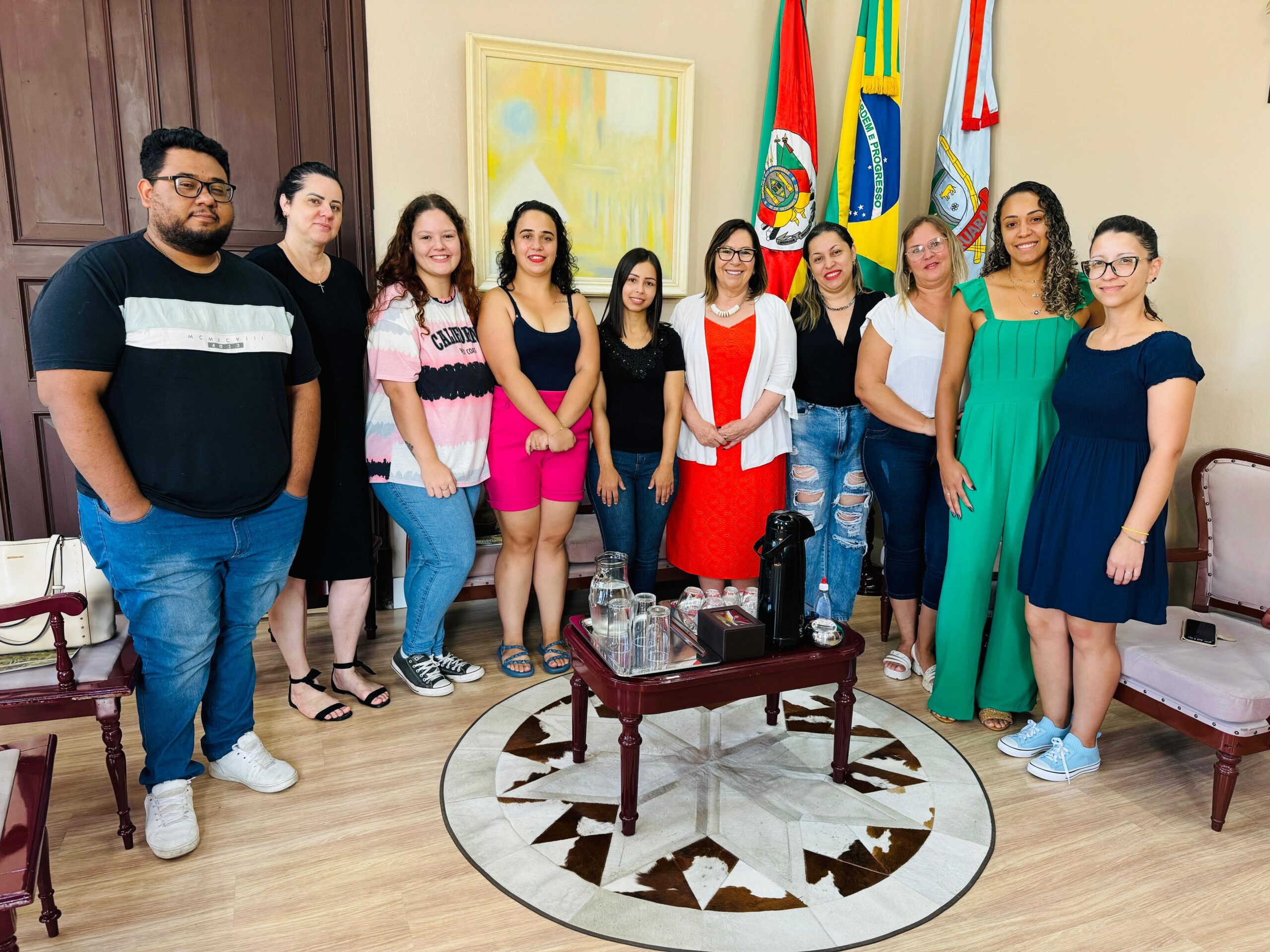 Prefeita nomeia secretários de escola aprovados no Concurso Público