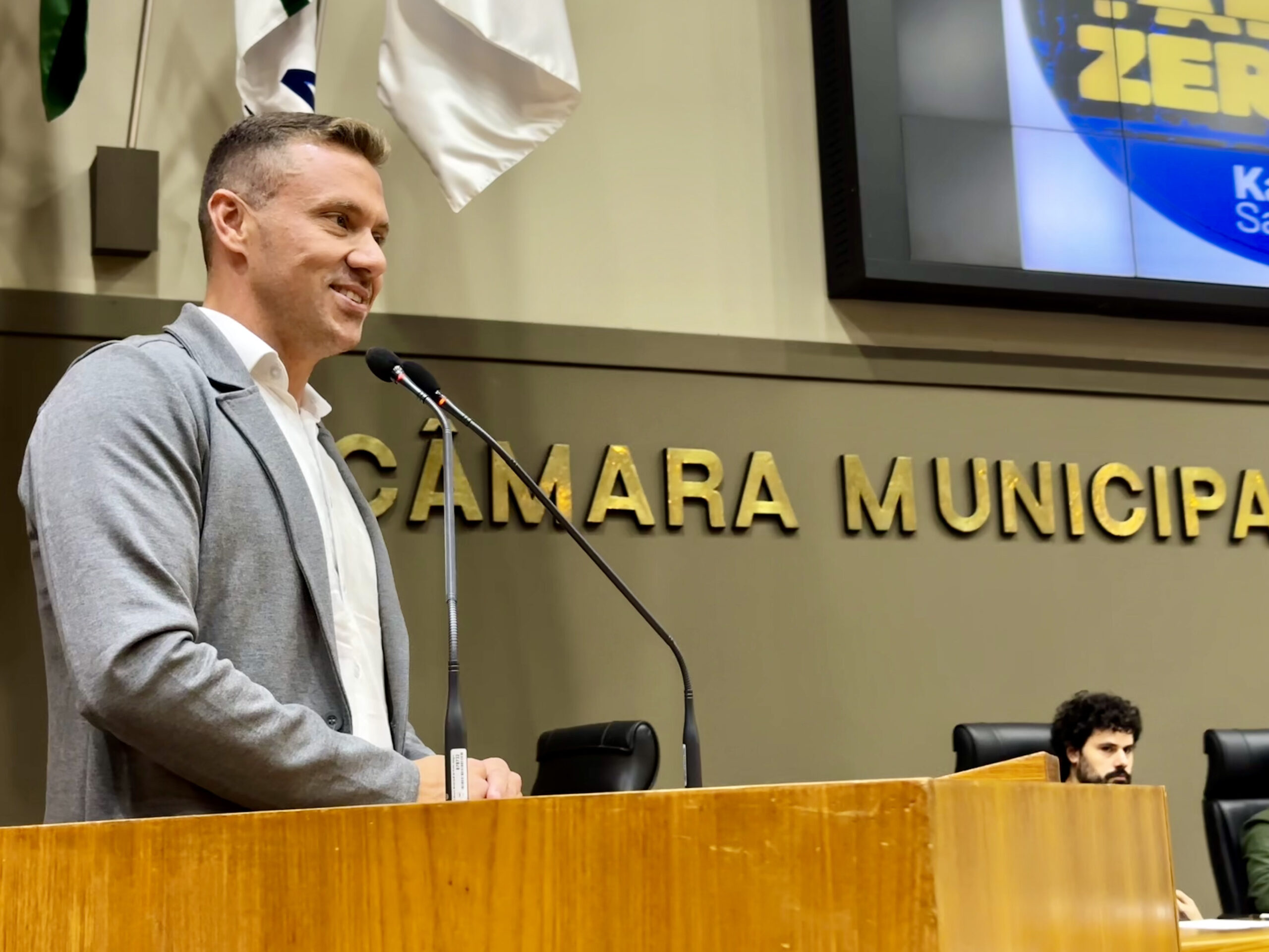 Prefeito de Parobé apresenta o programa Tarifa Zero na Câmara de Vereadores de Porto Alegre