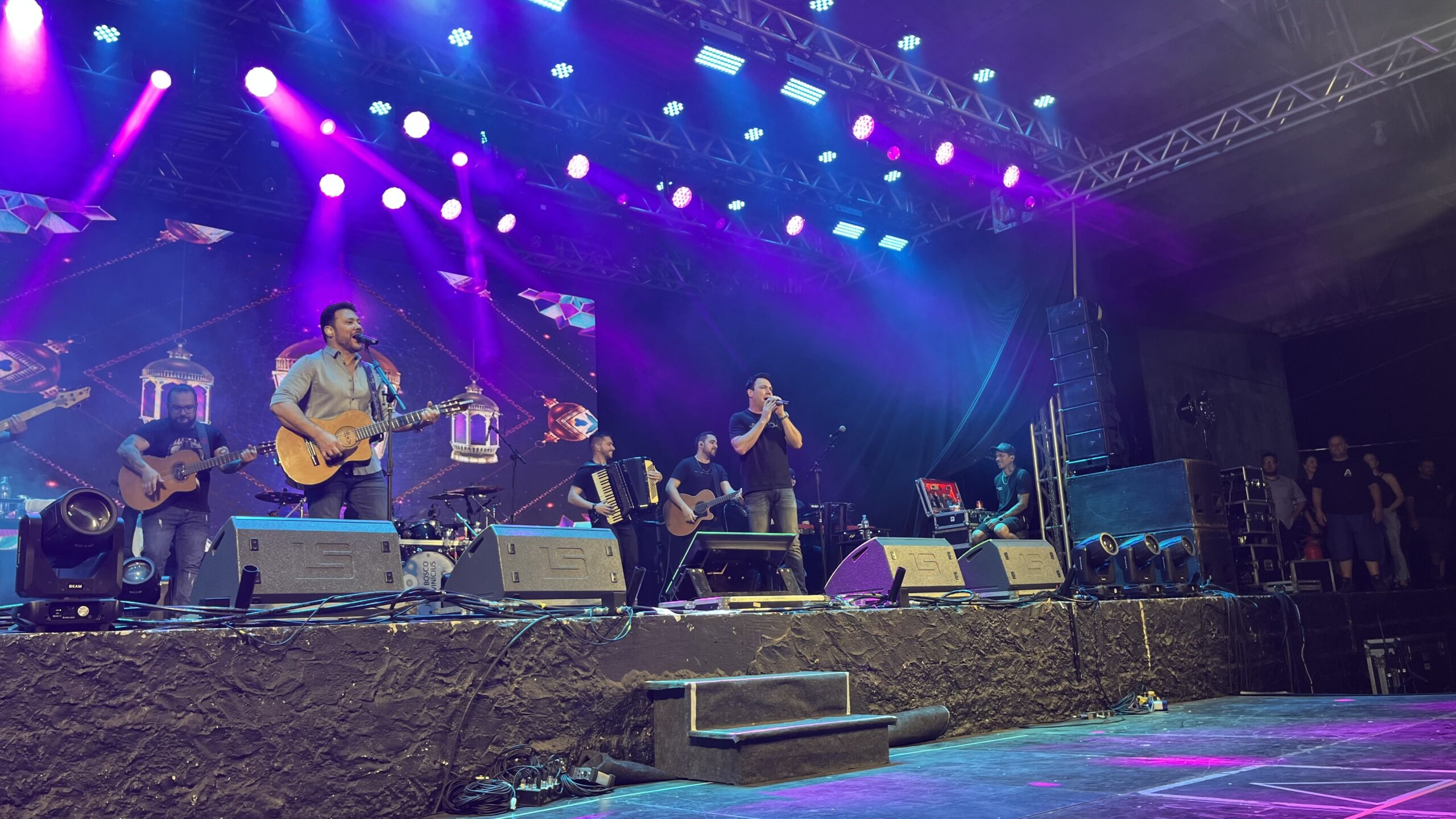 Kuchenfest encerra com show de João Bosco e Vinicius e eleição de nova corte