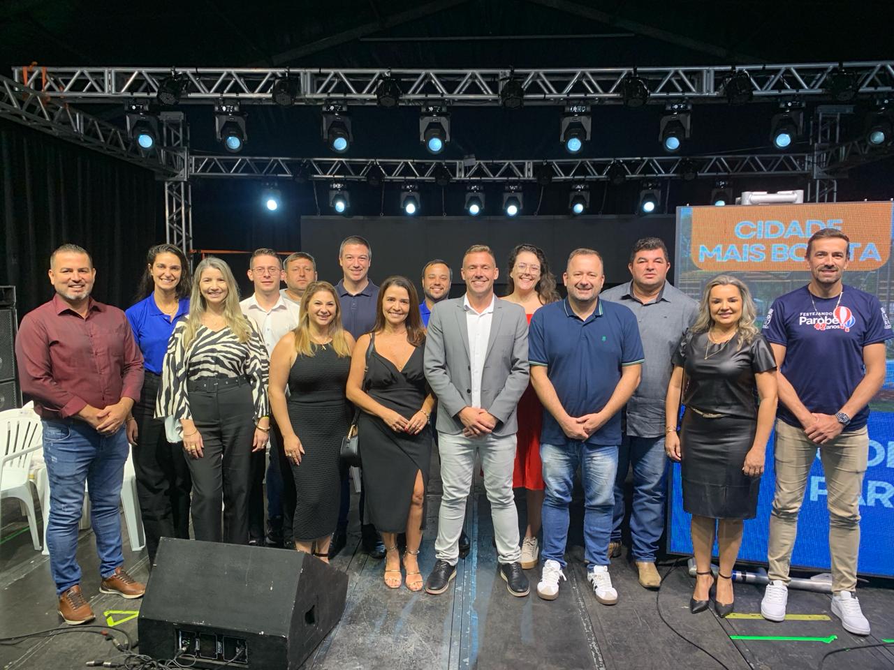 Diego Picucha apresenta programa 'Parobé pra Frente' no parque do Festejando