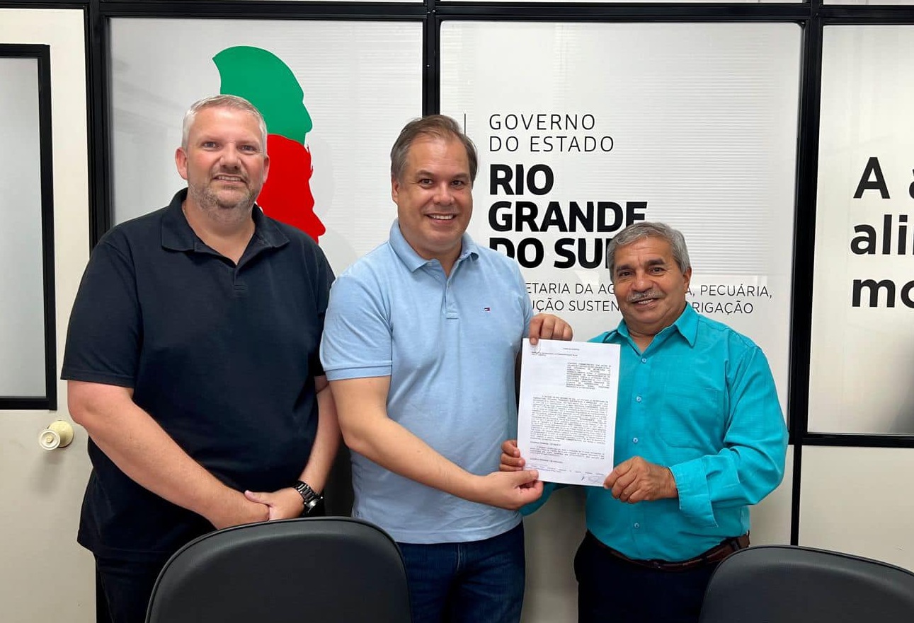 Três Coroas assina convênio com o Governo do Estado para construção de 12 microaçudes