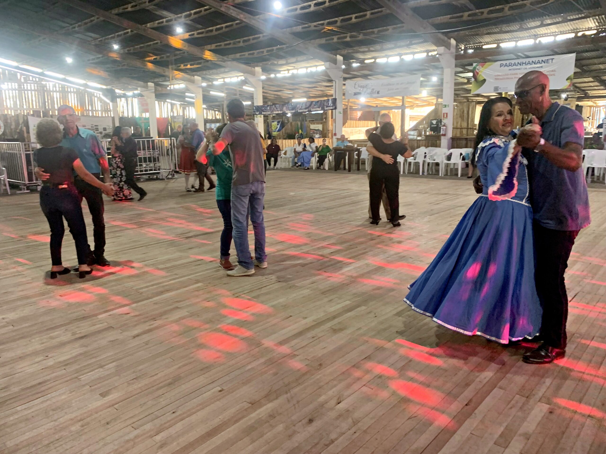 Baile da Terceira Idade dá início à programação do 3º Taquara Campo