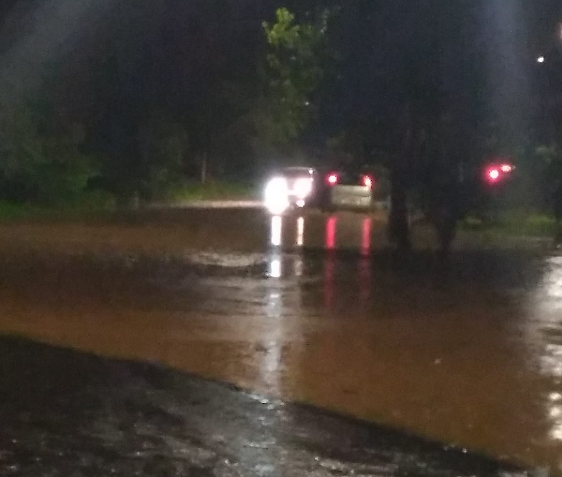 Nível do Rio Paranhana passa dos 4 metros em Igrejinha