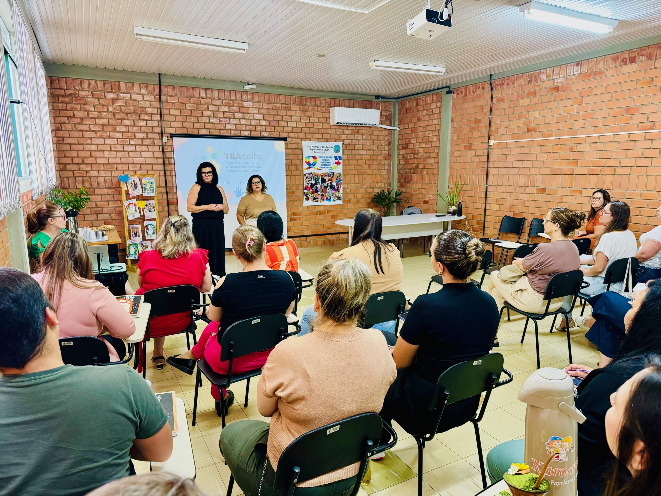 Capacitação promove conhecimento e integração para profissionais da Educação Inclusiva em Taquara