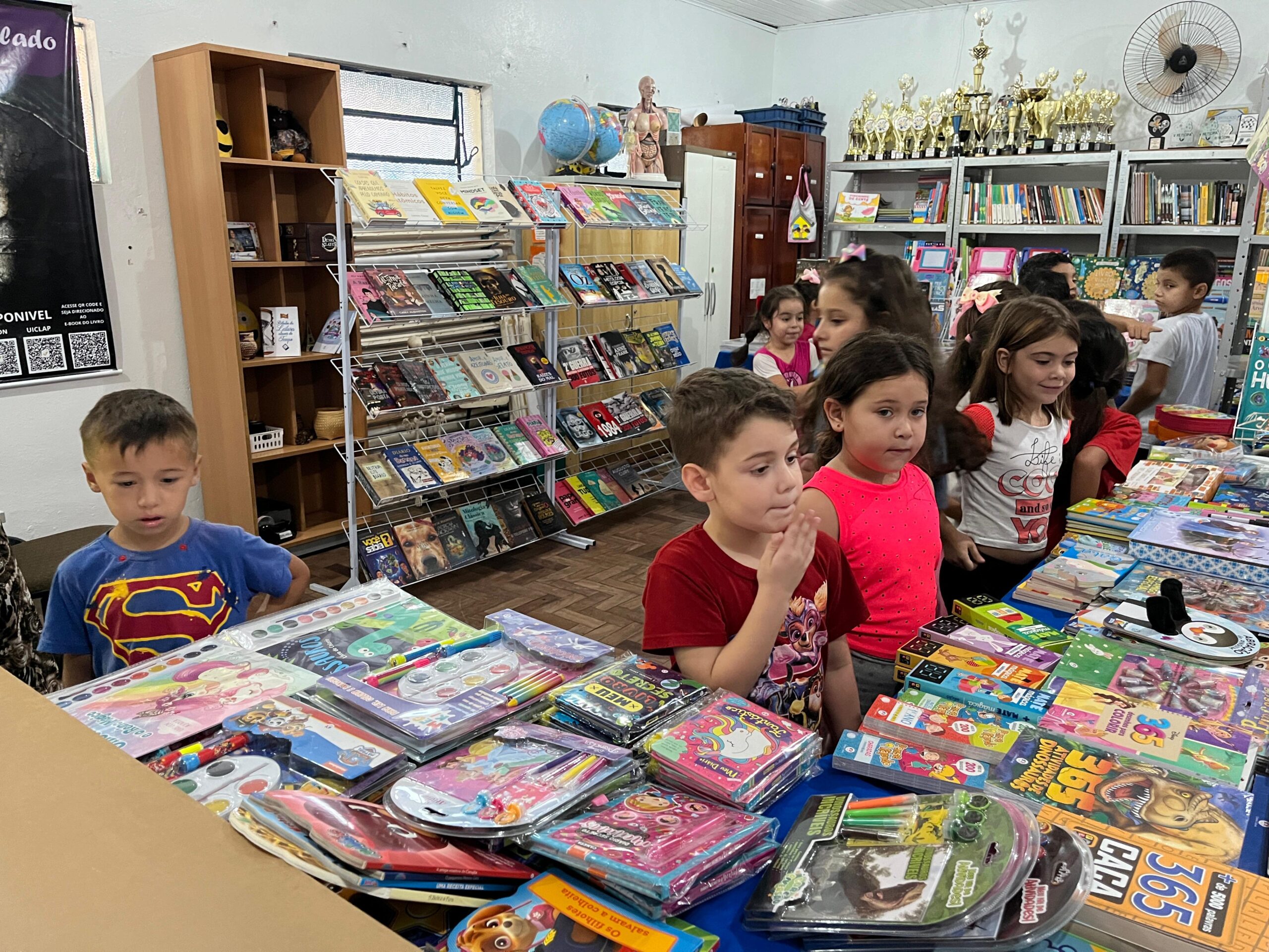 Feira do livro é realizada nas escolas municipais de Parobé