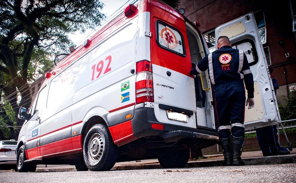 Homem tem 70% do corpo queimado ao acender churrasqueira em Parobé