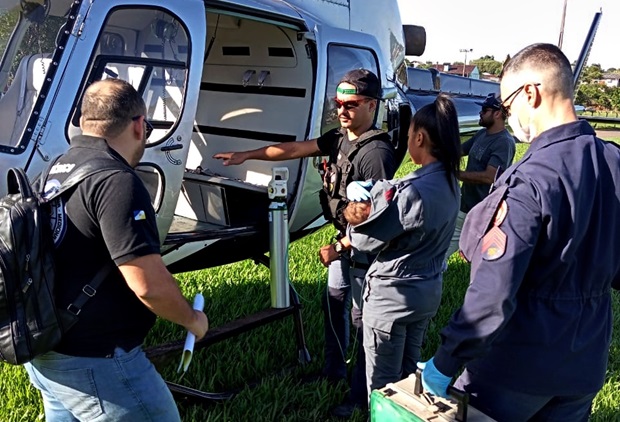 Bebê internado no hospital de Parobé é transferido de helicóptero para Venâncio Aires