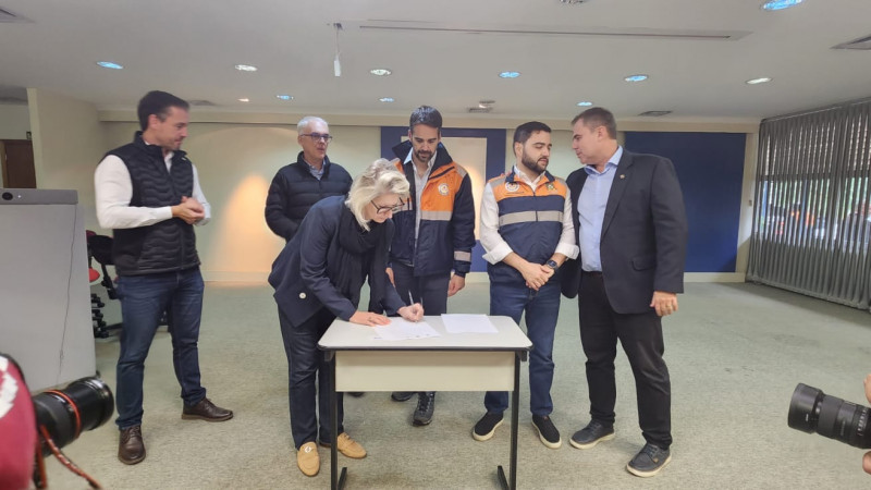 Cerca de 906 pessoas afetadas pelas enchentes terão isenção na conta de água