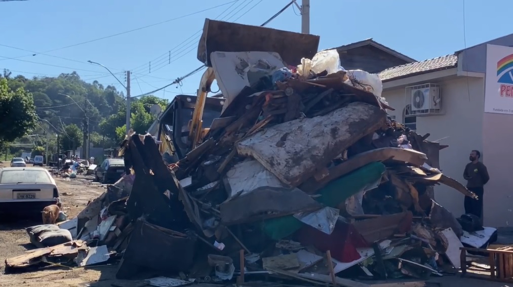 Prefeitura de Igrejinha divulga cronograma de recolhimento de entulhos