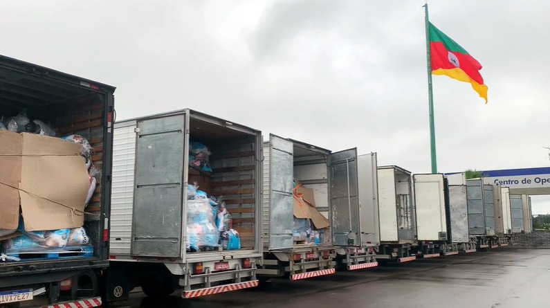 Força tarefa da Rede de Farmácias São João levará 34 caminhões de doações à região Metropolitana